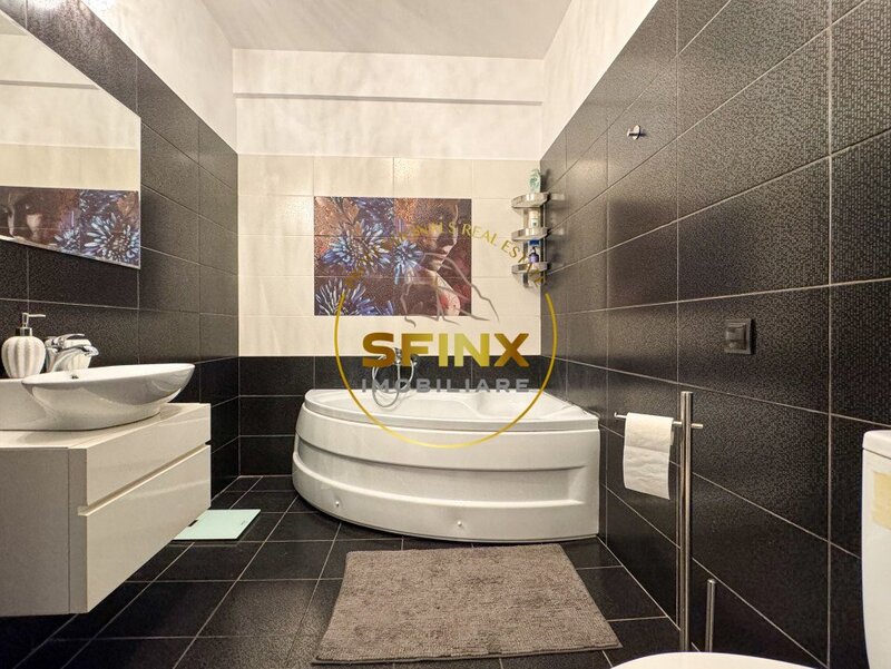 Cartierul Latin, 2 camere 65 mp, loc de parcare.