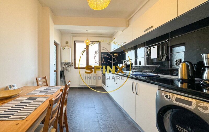 Cartierul Latin, 2 camere 65 mp, loc de parcare.