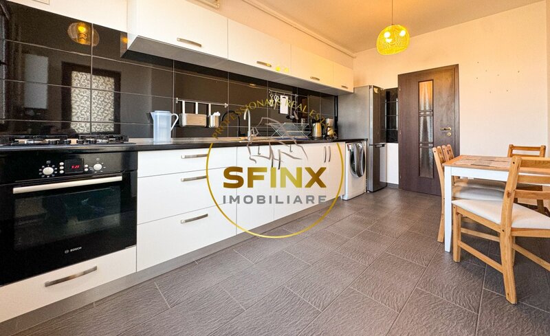 Cartierul Latin, 2 camere 65 mp, loc de parcare.