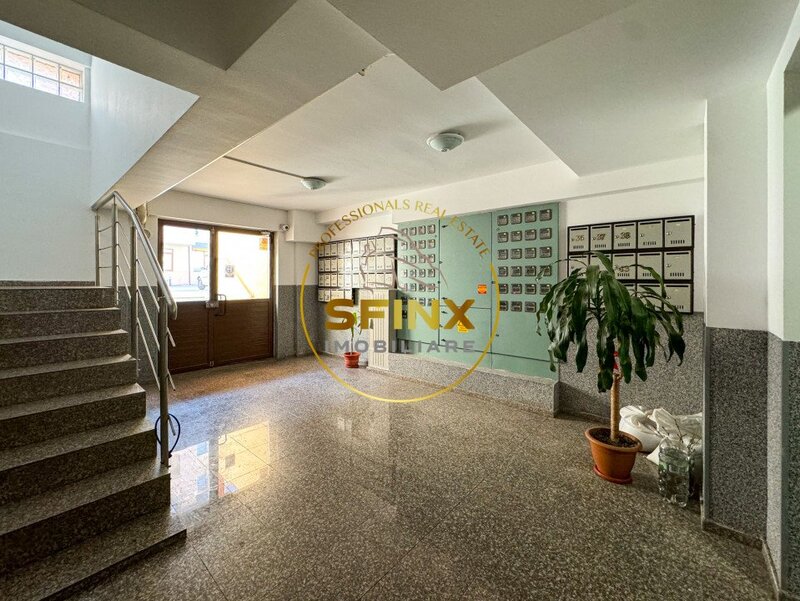 Cartierul Latin, 2 camere 65 mp, loc de parcare.